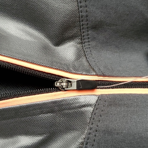 Nike Men Sweatless Water Repellant Full Zip Jacket Hooded Medium - Picture 6 of 9